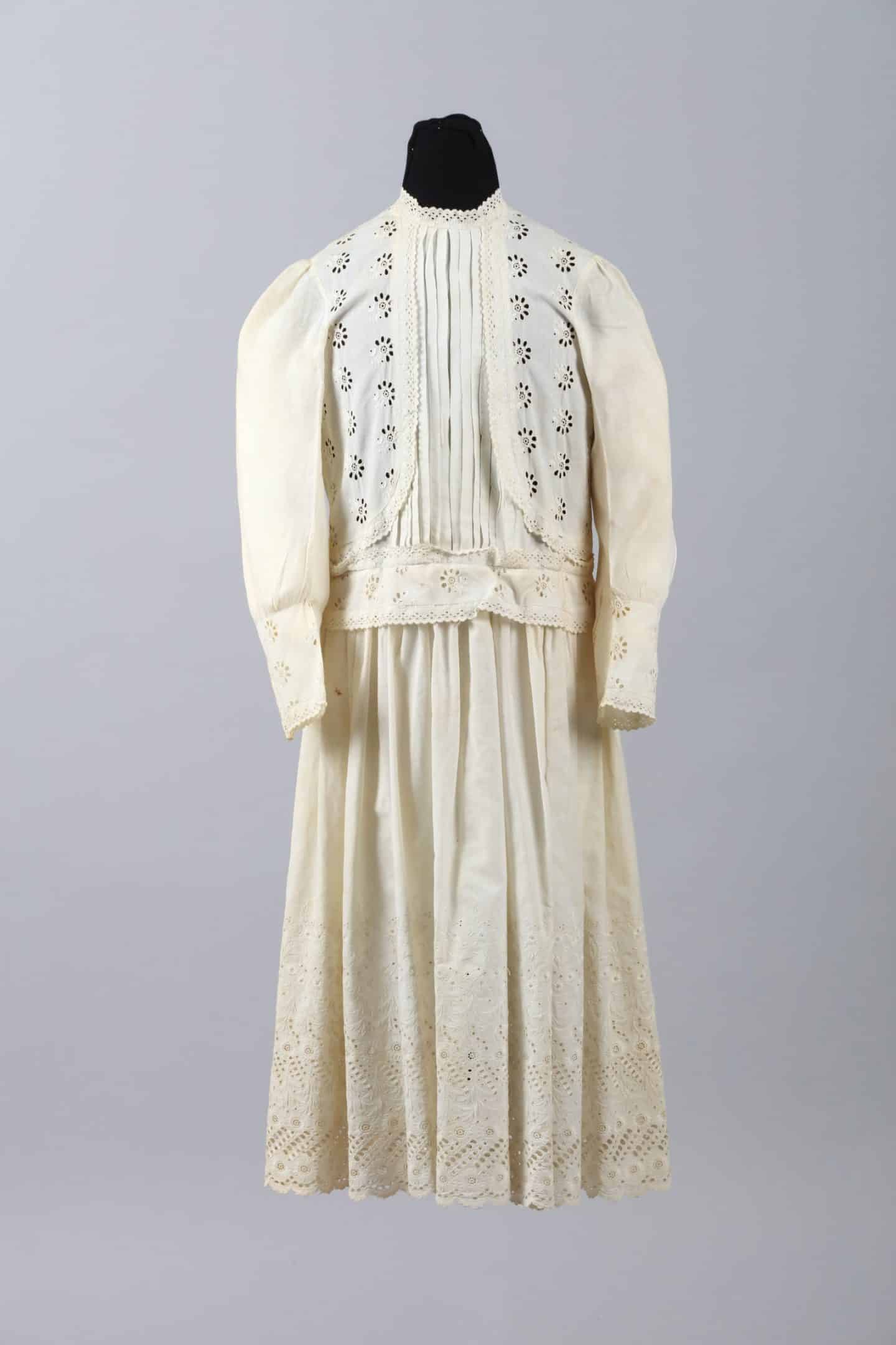 Child’s Dress, around 1893, cotton