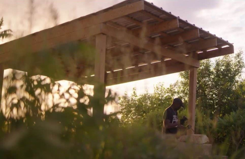 Chaka Chikodzi in his outdoor studio at the Golden Hour.